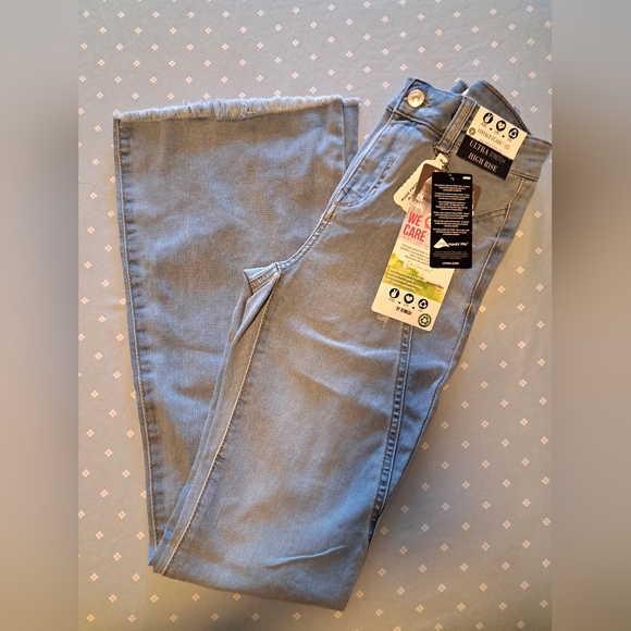 Rewash Denim - REWASH JEANS distressed BRAND NEW back seam ULTRA STRETCH high rise BOOT/FLARE